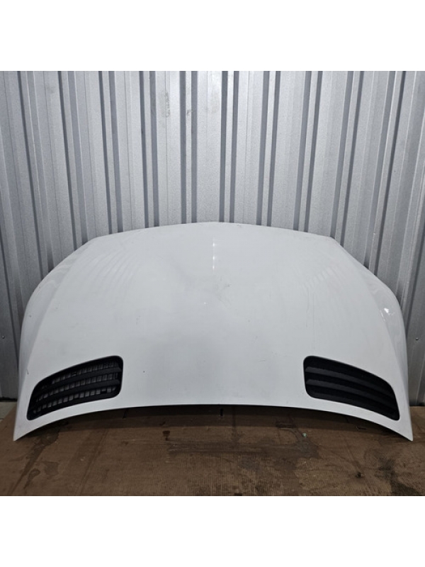 Capô Branco Mb Sprinter 416 516 417 517 2020 À 2025 Detalhe.