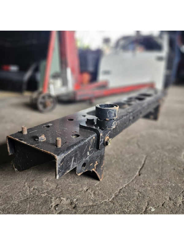 Travessa Frontal Chassi Alma Parachoque Mb Accelo 915 2020.