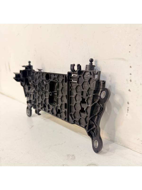 Suporte Mangueiras Mb Sprinter 2.0 315 417 517 2023 2024 025