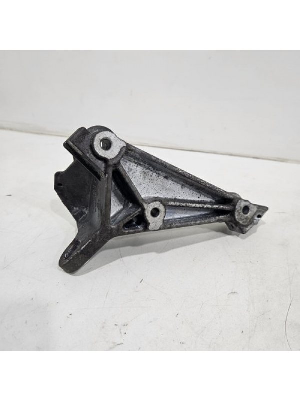 Suporte Esquerdo Do Motor Mb Sprinter 417 517 2.0 2023 2024.