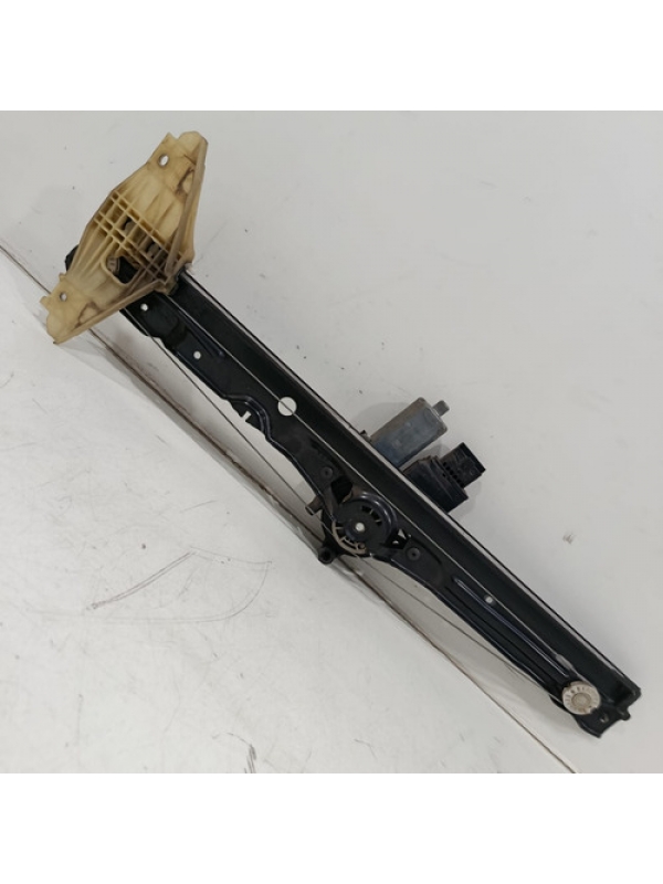 Maquina Vidro Dianteira Esquerda Peugeot Expert Jumpy 2023 .