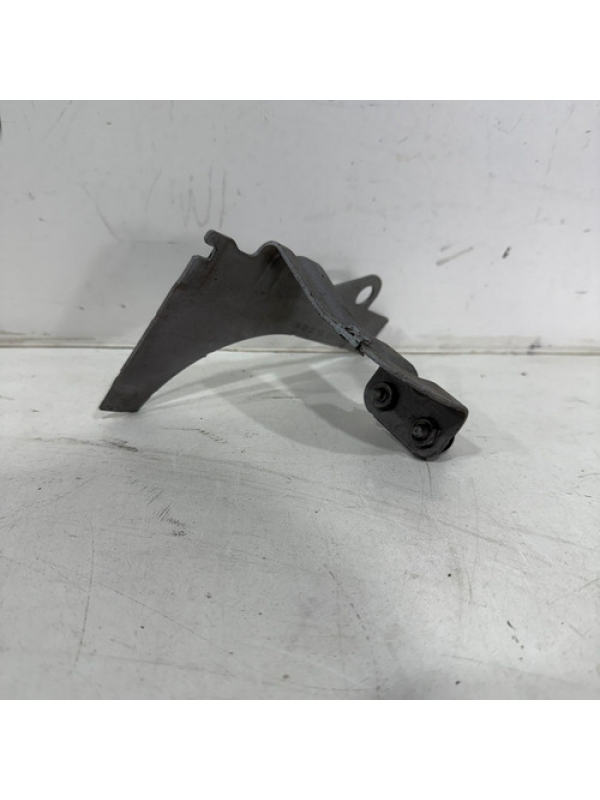 Suporte Válvula Arrefecimento Mb Sprinter 417 517 2023 À 025