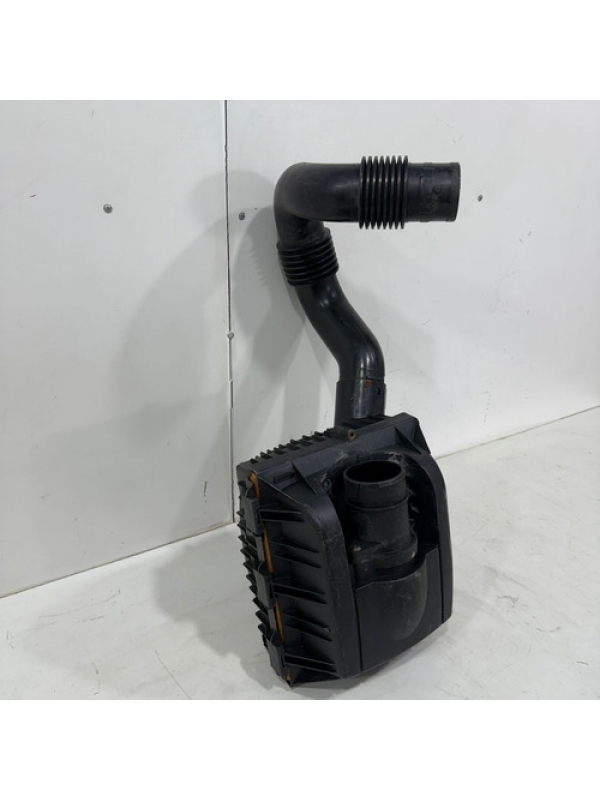 Caixa C/ Mangueira Filtro Ar Renault Master 2.5 2006 À 2012.