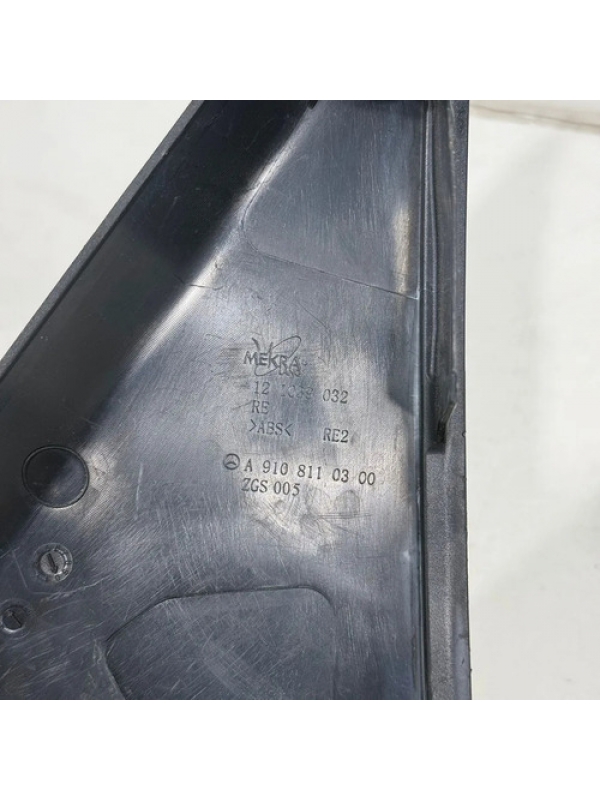 Acabamento Do Retrovisor Direito Mb Sprinter 416 2020 À 2025