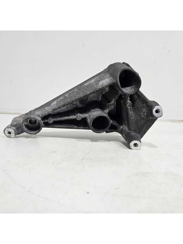 Suporte Esquerdo Do Motor Mb Sprinter 417 517 2.0 2023 2024