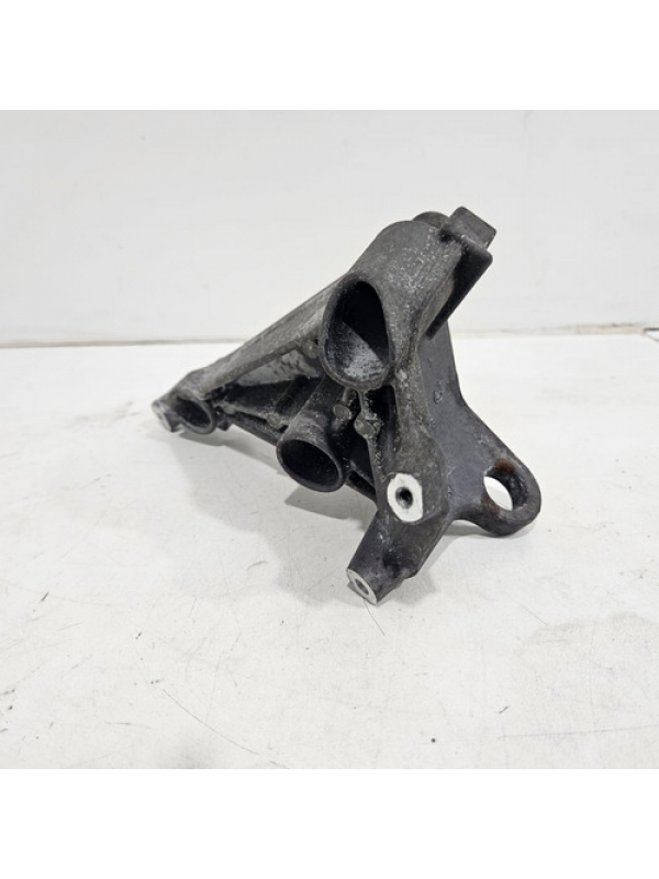 Suporte Esquerdo Do Motor Mb Sprinter 417 517 2.0 2023 2024