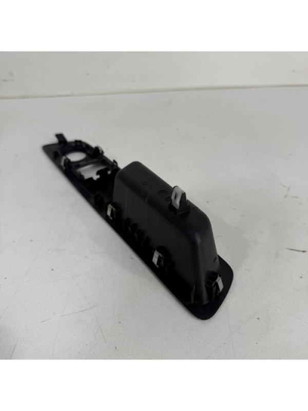 Moldura Comando Vidro Elétrico Esquerdo Citroën Jumpy 2024.