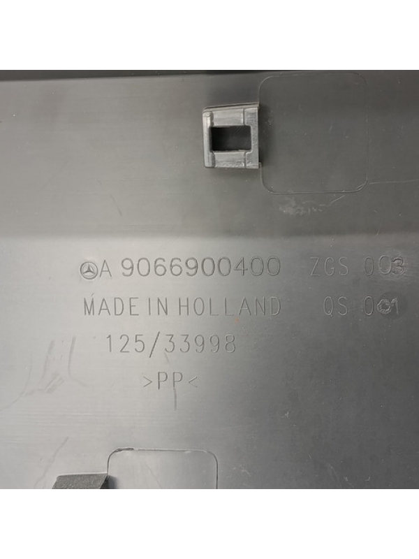 Acabamento Friso Mb Sprinter 415 515 2013 2014 A9066900400 .