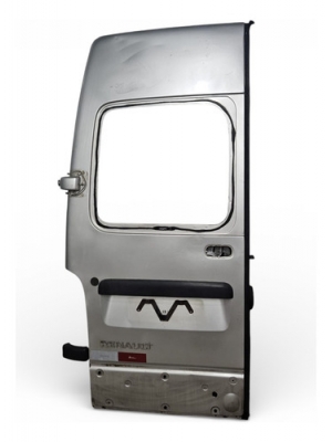 Porta Traseira Esquerda Renault Master 2005 A 2013 Detalhe.