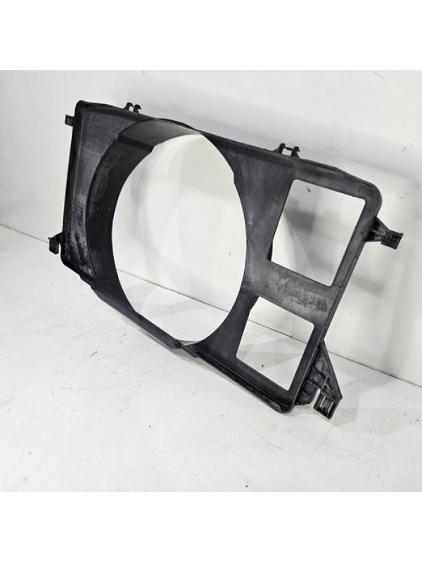 Defletor Do Radiador Ford Transit 2.4 2008 2009 À 2010 2011.