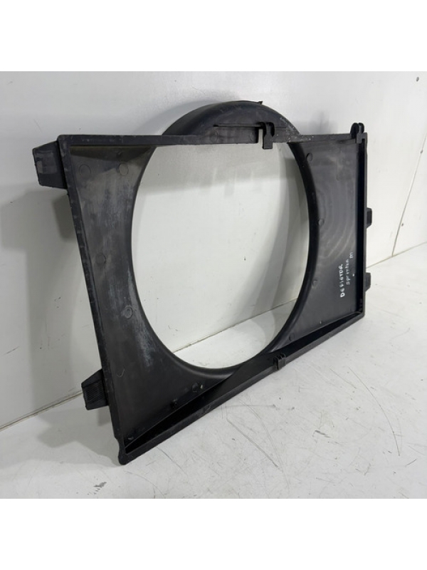 Defletor Do Radiador Mb Sprinter 2.2 311 313 413 2001 À 2012