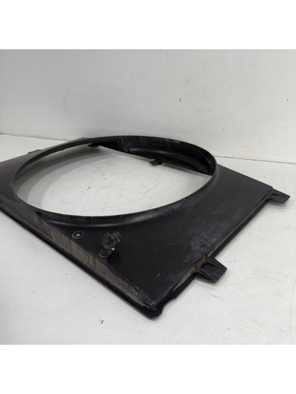 Defletor Do Radiador Mb Sprinter 2.2 311 313 413 2001 À 2012