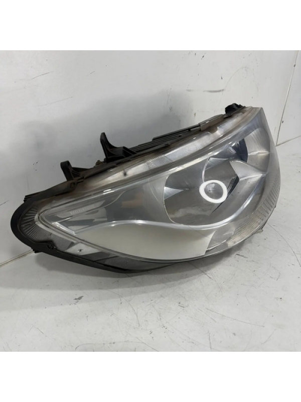 Farol Dianteiro Lado Direito Mb Sprinter 41620 À 23 Detalhe. Direito/passageiro