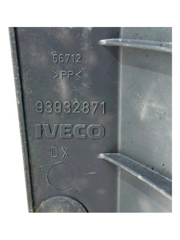 Estribo Pisante Lado Direito Iveco Daily 1997 À 2007 Cinza-escuro