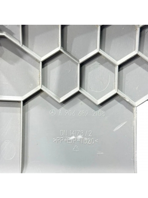 Tampa Acabamento Inferior Painel Mb Sprinter 415 515 13 À 19 Cinza-escuro